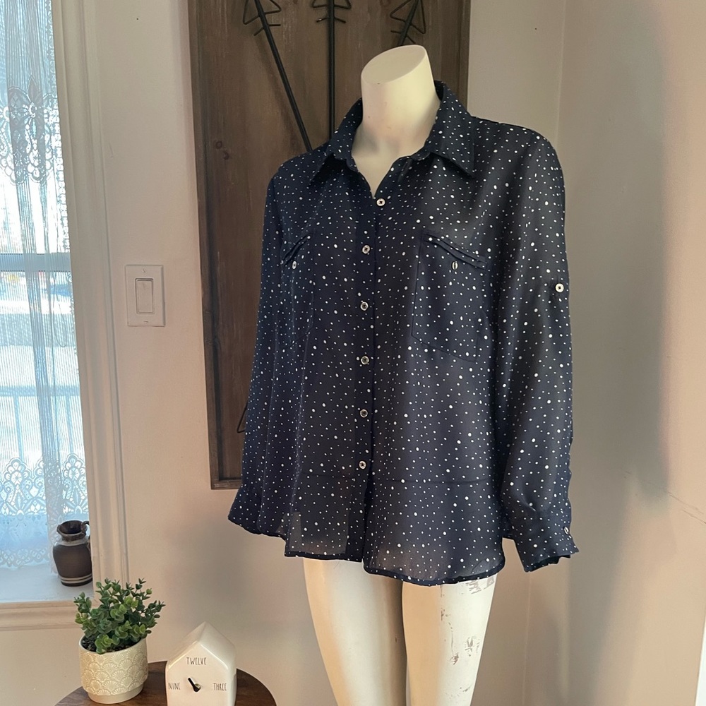 Tradition Polka Dot Blouse Size 18, great condition